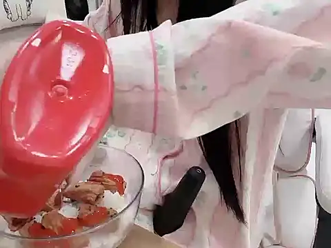 Yuyu-baobei online show from February 12, 2026, 1:55 am