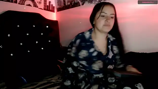 MisNicol online show from December 20, 2025, 10:33 am