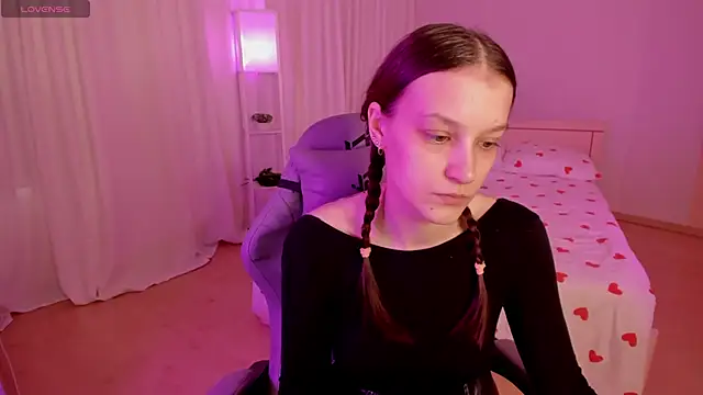 KrisDoeil online show from March 21, 2026, 1:21 am