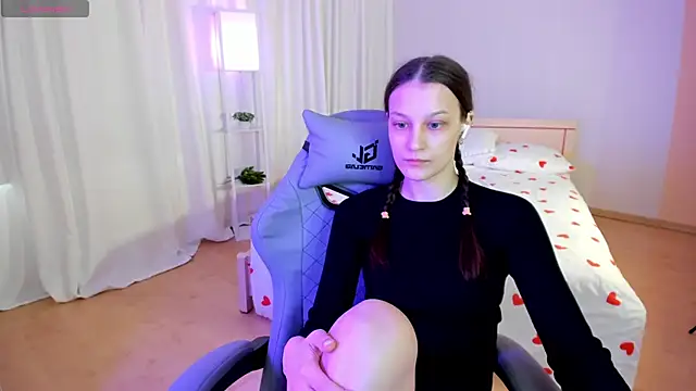 KrisDoeil online show from March 29, 2026, 2:11 am