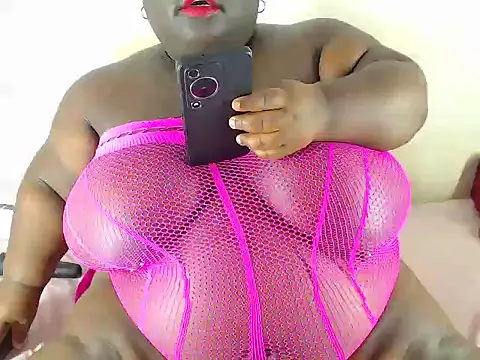 Snapshot of NAUGHTY_MIDGET30 chatting on June 4, 2026, 8:20 am NAUGHTY MIDGET30 online show from June 4, 2026, 8:20 am
