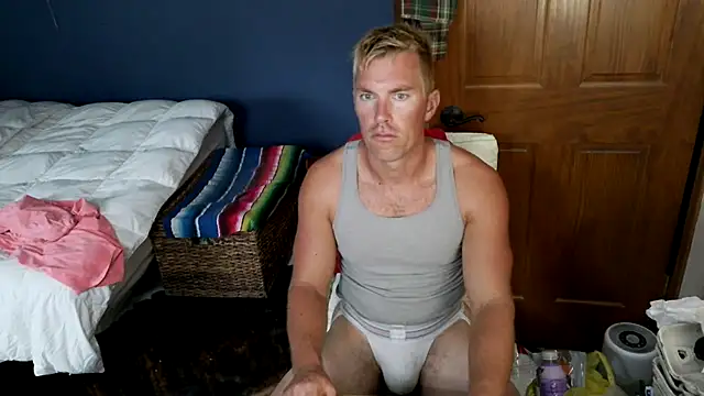 Snapshot of SpunRedneck chatting on July 31, 2026, 11:37 pm SpunRedneck online show from July 31, 2026, 11:37 pm