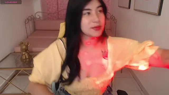 Snapshot of Nina_harpper_ chatting on January 15, 2026, 1:16 pm Nina harpper online show from January 15, 2026, 1:16 pm