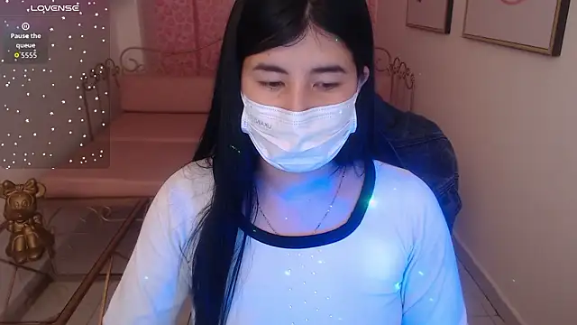 Snapshot of Nina_harpper_ chatting on February 5, 2026, 1:05 pm Nina harpper online show from February 5, 2026, 1:05 pm