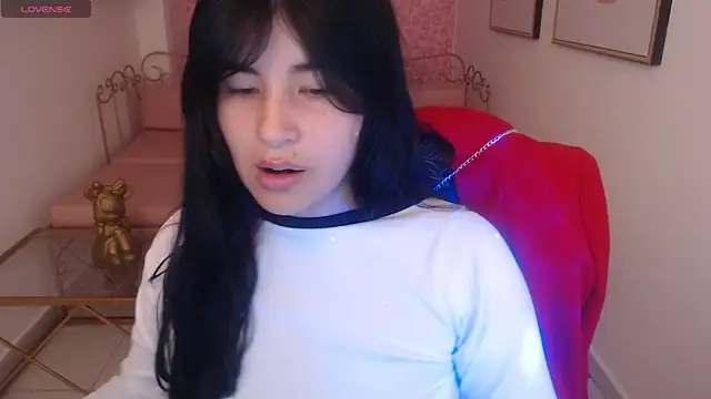 Snapshot of Nina_harpper_ chatting on February 13, 2026, 12:34 pm Nina harpper online show from February 13, 2026, 12:34 pm