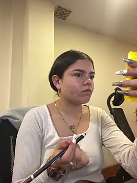 Camila Duarte2 online show from April 22, 2026, 1:45 pm