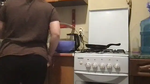 KrisToday online show from December 5, 2025, 1:20 pm