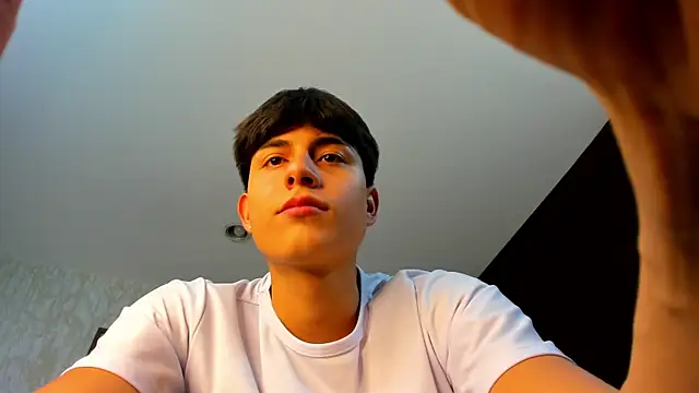 Lander Cruz online show from March 25, 2026, 8:26 pm