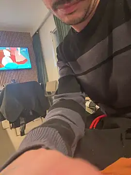 andresbale online show from February 10, 2026, 8:02 pm