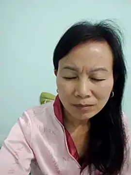 Lili-123k online show from December 15, 2025, 1:10 am