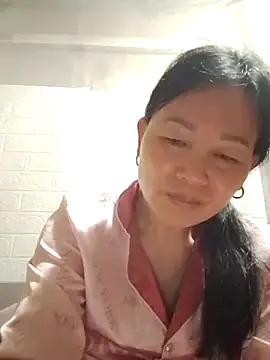 Lili-123k online show from April 21, 2026, 1:53 am