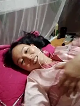 Lili-123k online show from April 21, 2026, 5:14 am