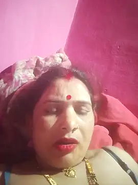 Your-shreya143 online show from April 25, 2026, 8:28 pm