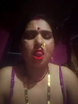 Your-shreya143 online show from April 29, 2026, 9:43 pm