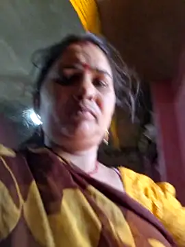 Snapshot of Your-shreya143 chatting on May 21, 2026, 6:09 am Your-shreya143 online show from May 21, 2026, 6:09 am