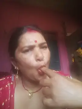 Snapshot of Your-shreya143 chatting on May 25, 2026, 10:54 am Your-shreya143 online show from May 25, 2026, 10:54 am