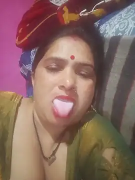 Your-shreya143 online show from June 30, 2026, 11:28 pm