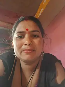 Your-shreya143 online show from July 7, 2026, 8:40 am
