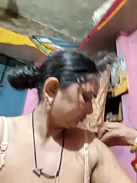 Your-shreya143 online show from July 9, 2026, 9:41 pm
