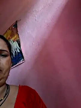 Your-shreya143 online show from July 20, 2026, 7:33 am