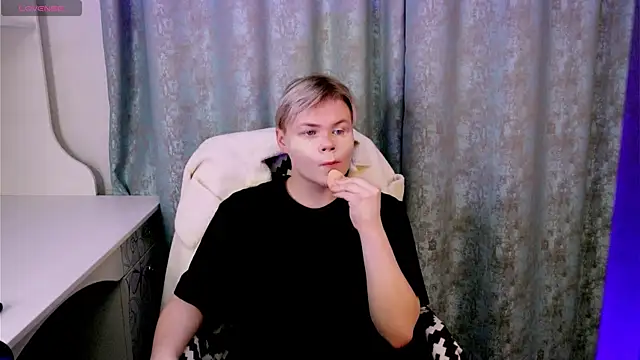 Snapshot of Brian_Mils chatting on January 12, 2026, 12:43 pm Brian Mils online show from January 12, 2026, 12:43 pm