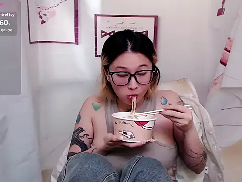 abella1116 online show from December 20, 2025, 8:05 pm