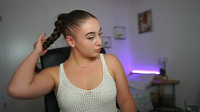 amy lure online show from December 4, 2025, 2:15 pm