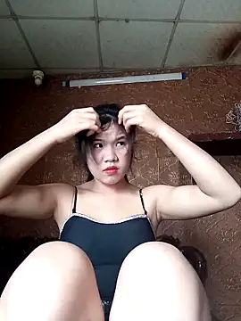 leo-wildd online show from December 5, 2025, 4:43 am