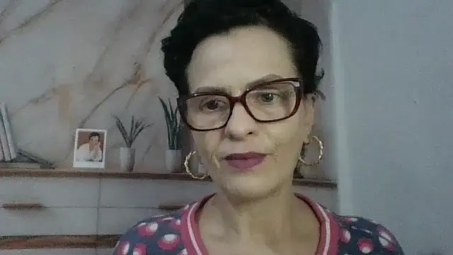 Luna-Hot0802 online show from April 13, 2026, 6:57 pm