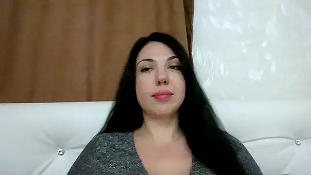 DewineBeauty online show from December 5, 2025, 1:09 pm