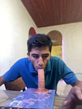 Snapshot of maxI_dick33 chatting on March 3, 2026, 2:45 pm maxI dick33 online show from March 3, 2026, 2:45 pm