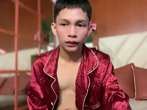 Snapshot of TheBoyAboveYou chatting on February 25, 2026, 5:11 pm TheBoyAboveYou online show from February 25, 2026, 5:11 pm