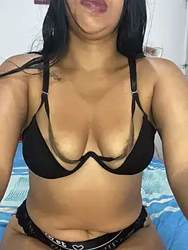 Jennmyller  online show from June 6, 2026, 7:29 pm