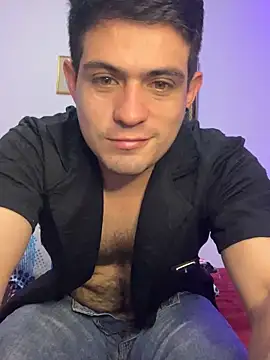 williamsmiiths16 online show from December 4, 2025, 12:14 pm