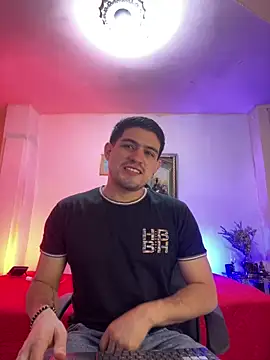 williamsmiiths16 online show from March 20, 2026, 11:15 am