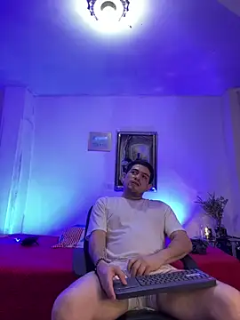 williamsmiiths16 online show from April 1, 2026, 2:45 am