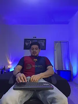 Snapshot of williamsmiiths16 chatting on May 21, 2026, 10:00 am williamsmiiths16 online show from May 21, 2026, 10:00 am