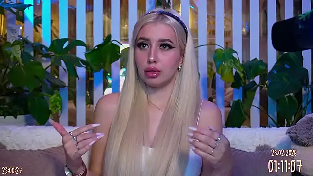 Snapshot of FlowweerGirl chatting on February 28, 2026, 7:59 pm FlowweerGirl online show from February 28, 2026, 7:59 pm