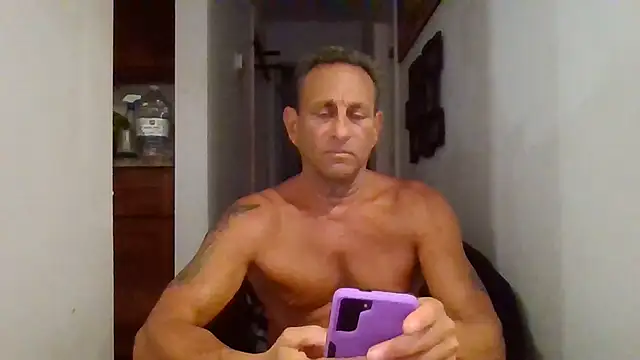 Snapshot of johnnymarino1010 chatting on July 12, 2026, 5:48 pm johnnymarino1010 online show from July 12, 2026, 5:48 pm