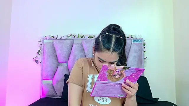 iris and damian online show from April 20, 2026, 5:16 pm