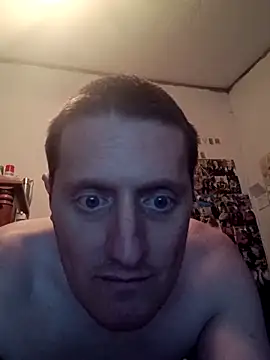 snowbird1117 online show from January 7, 2026, 5:21 am