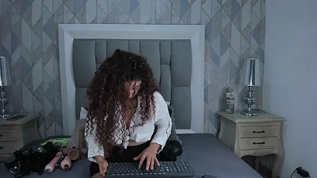 Snapshot of penelope_cox chatting on June 11, 2026, 3:48 am penelope cox online show from June 11, 2026, 3:48 am