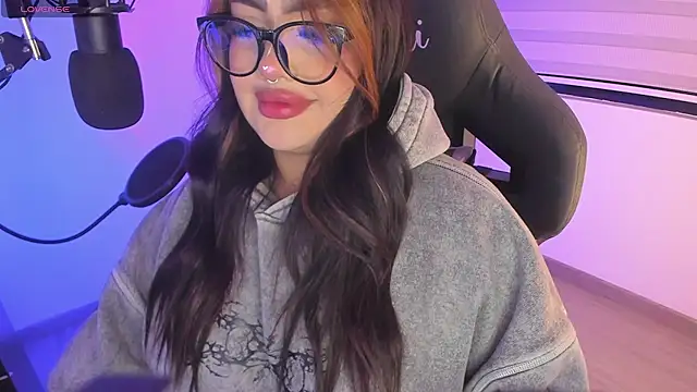 asheryn online show from February 4, 2026, 1:22 am