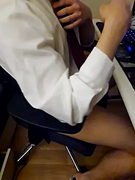 ttkk12132 online show from December 14, 2025, 2:55 pm