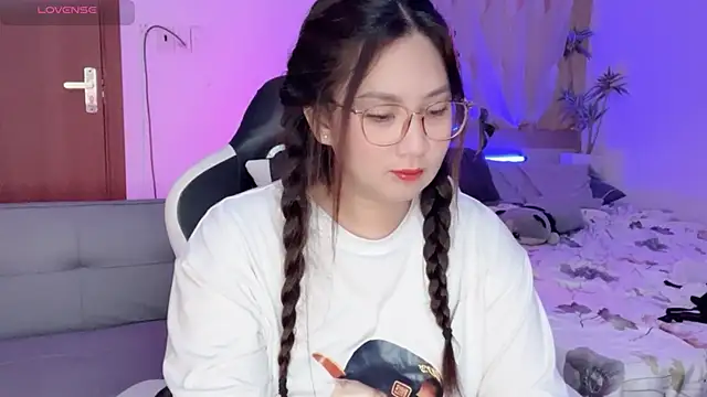 Snapshot of Ni-Ni_2K chatting on July 18, 2026, 3:54 am Ni-Ni 2K online show from July 18, 2026, 3:54 am