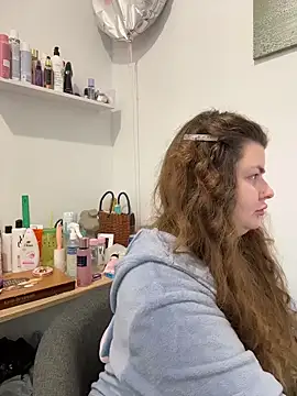 Snapshot of EvKamenskih chatting on December 21, 2025, 8:54 am EvKamenskih online show from December 21, 2025, 8:54 am