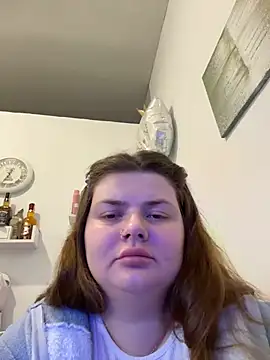 Snapshot of EvKamenskih chatting on December 23, 2025, 10:35 am EvKamenskih online show from December 23, 2025, 10:35 am