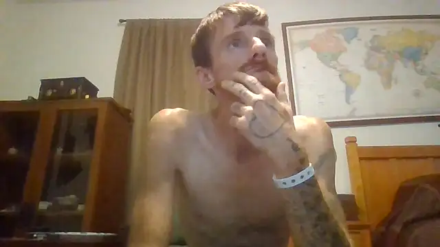 Snapshot of Realmilf chatting on August 5, 2026, 11:24 am Realmilf online show from August 5, 2026, 11:24 am