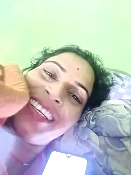 Snapshot of Big_soniya55A chatting on January 6, 2026, 5:38 pm Big soniya55A online show from January 6, 2026, 5:38 pm