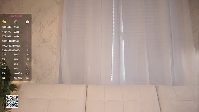 JackquelineMayson online show from April 21, 2026, 2:51 am